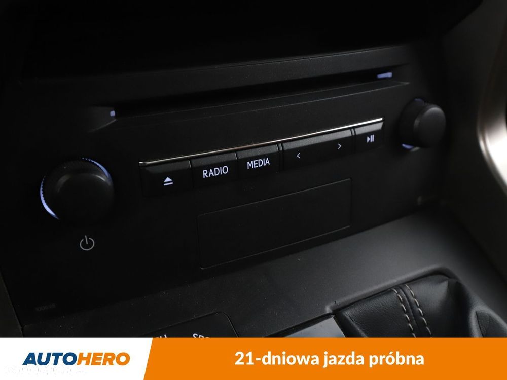 Lexus NX 300h Comfort AWD - 26