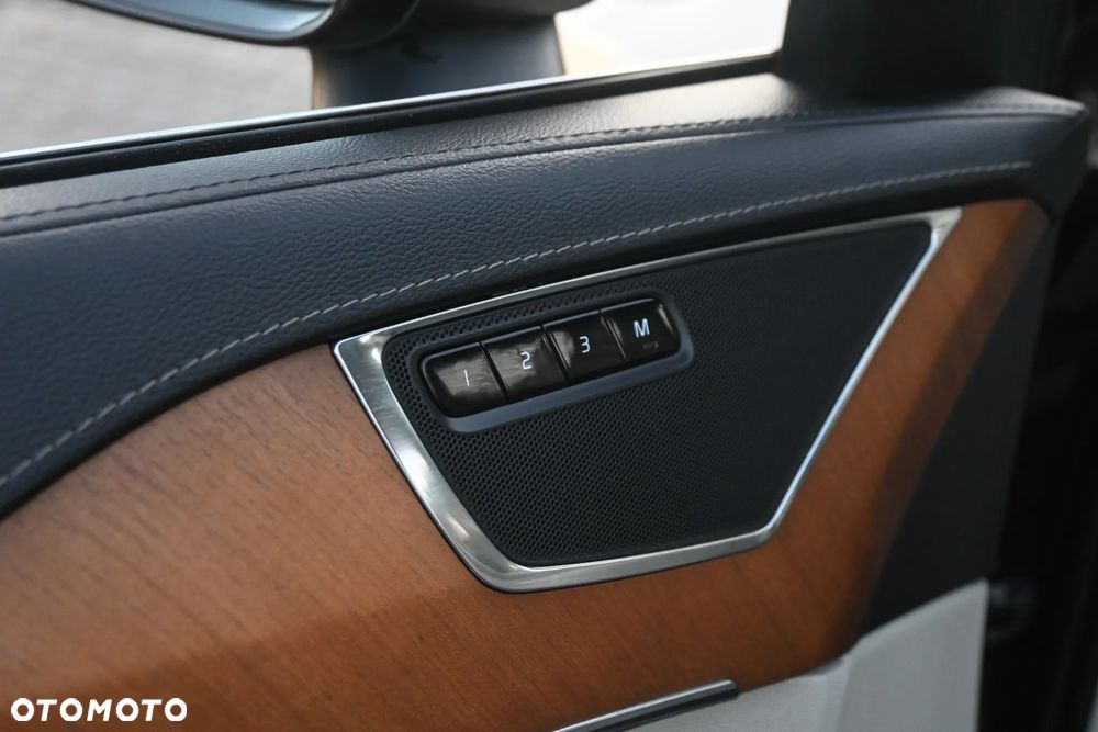 Volvo XC 90 B5 D AWD Inscription 7os - 30