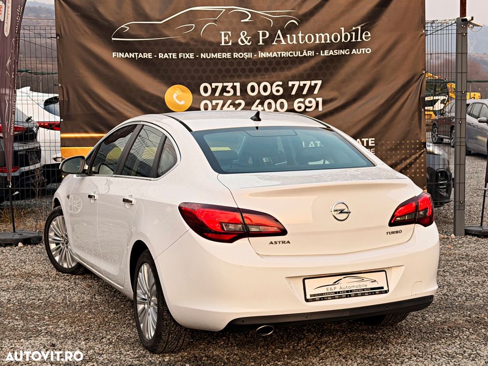 Opel Astra 1.4 Turbo - 11