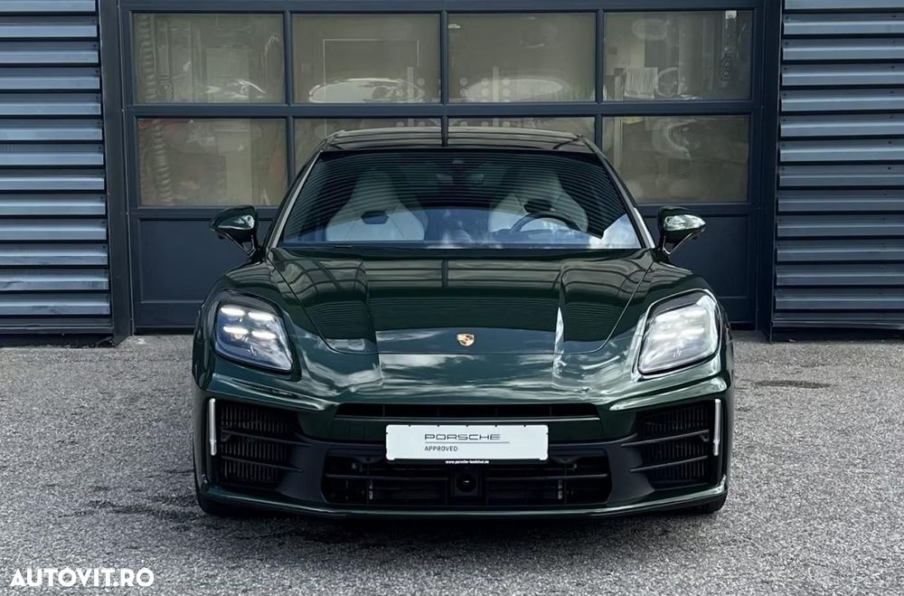 Porsche Panamera - 1