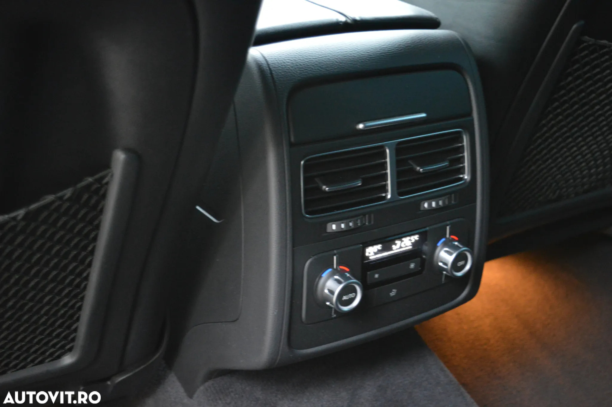 Volkswagen Touareg 3.0 V6 TDI BMT - 29
