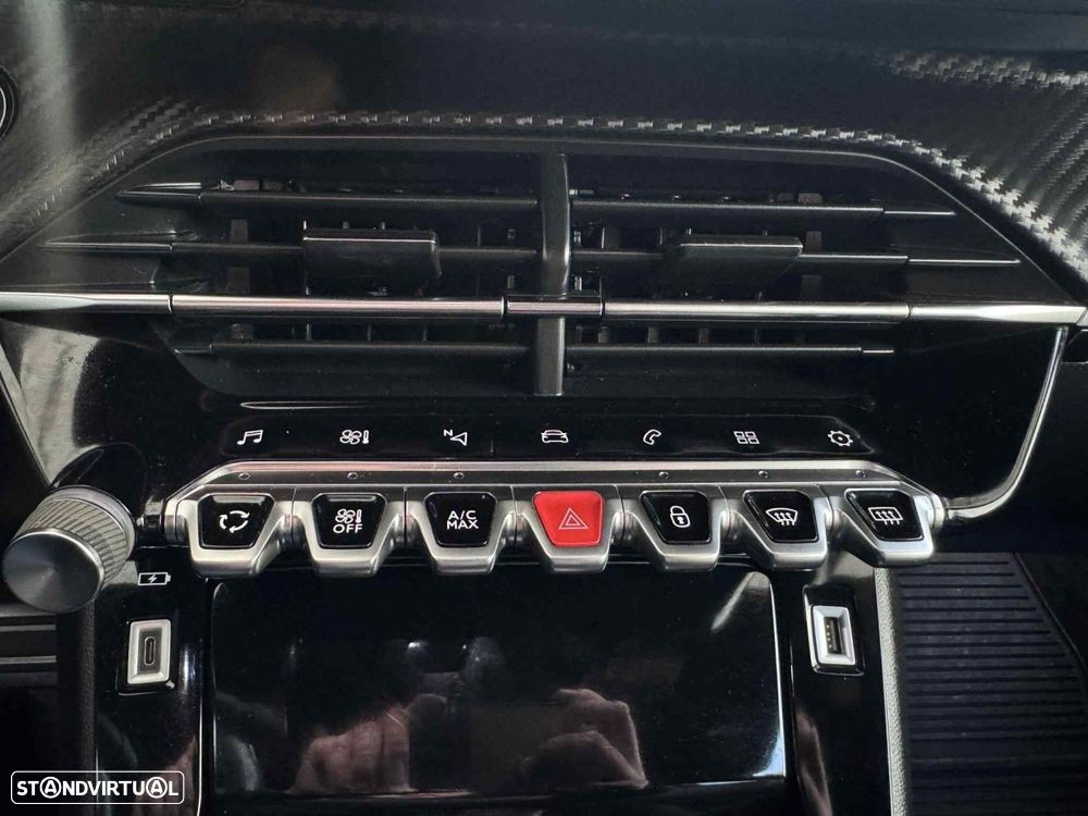 Peugeot 2008 1.2 PureTech GT EAT8 - 16