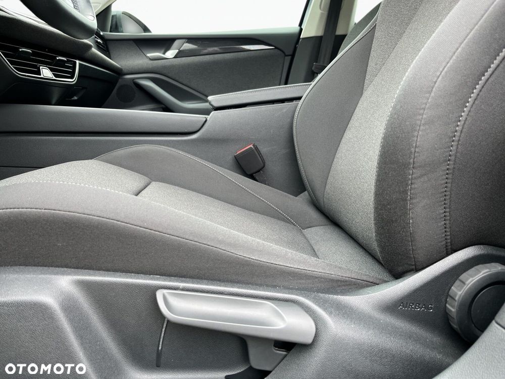Volkswagen Passat Variant - 12