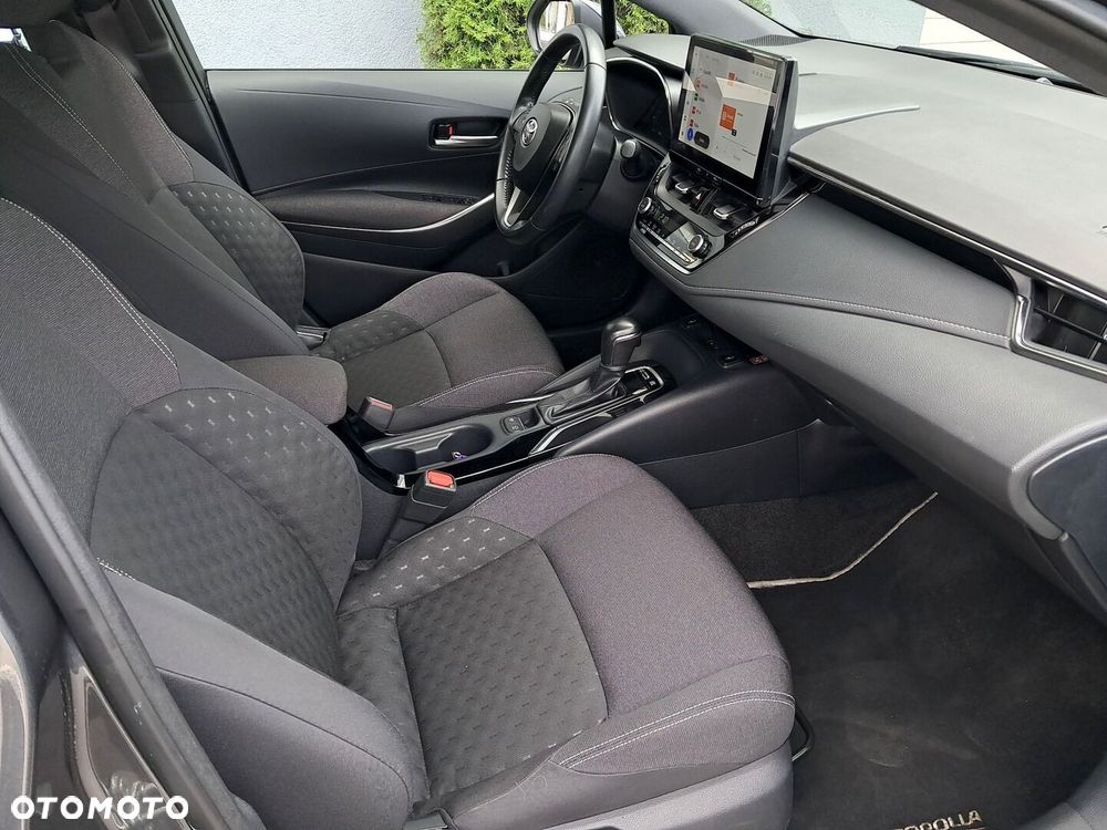 Toyota Corolla 1.8 Hybrid Comfort - 8