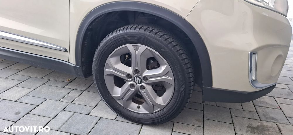Suzuki Vitara 1.6 DDIS 4X4 Spirit - 33