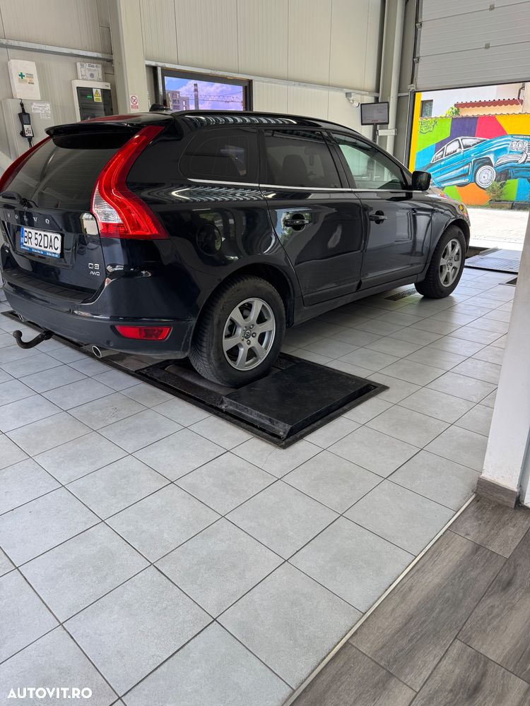 Volvo XC 60 2.4D AWD Momentum - 15