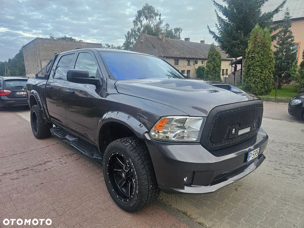 Dodge RAM 1500 5.7 4x4 - 2