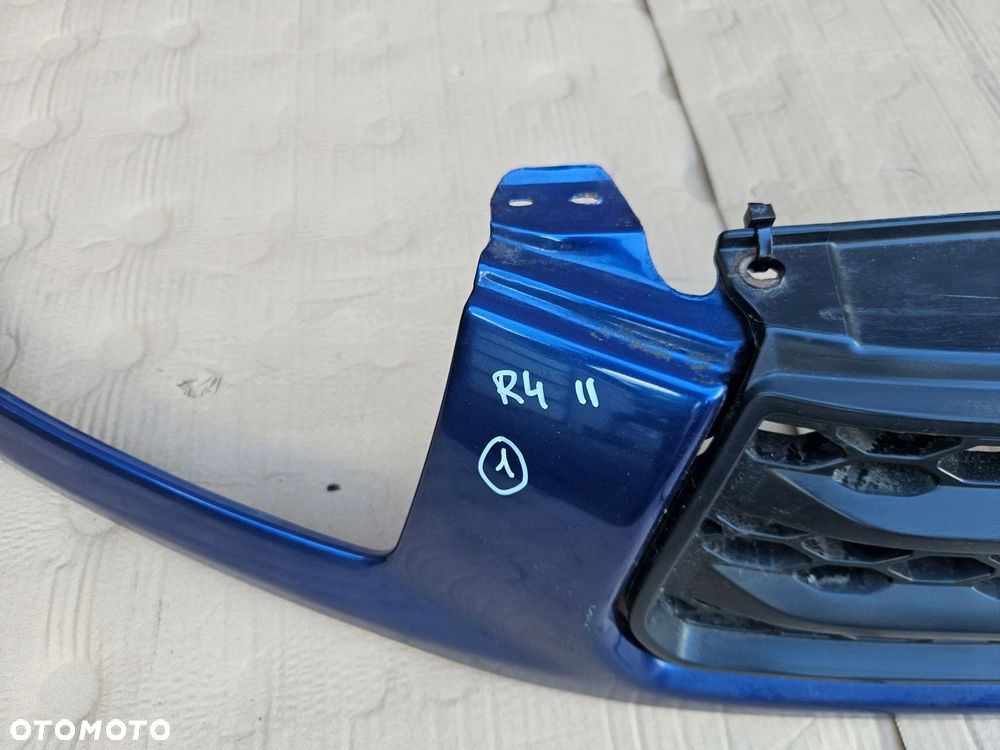 TOYOTA RAV 4 II 00-03 GRILL ATRAPA 8P4 LISTWA - 2