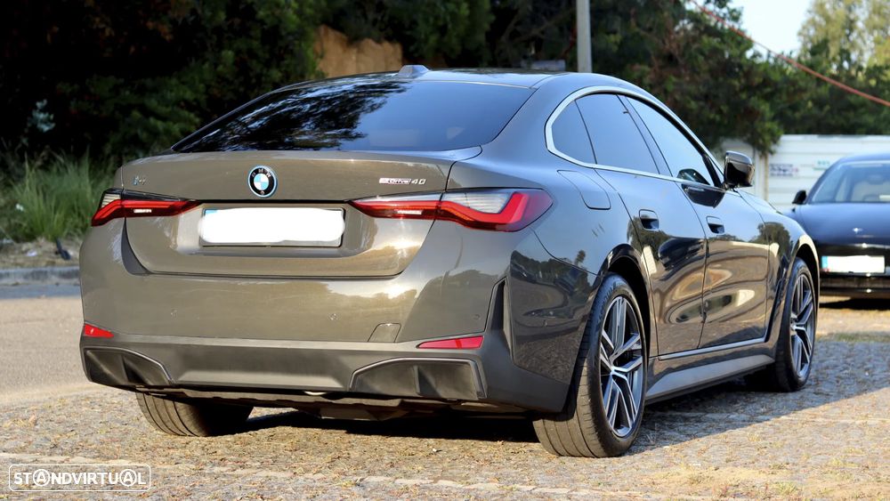 BMW i4 - 4