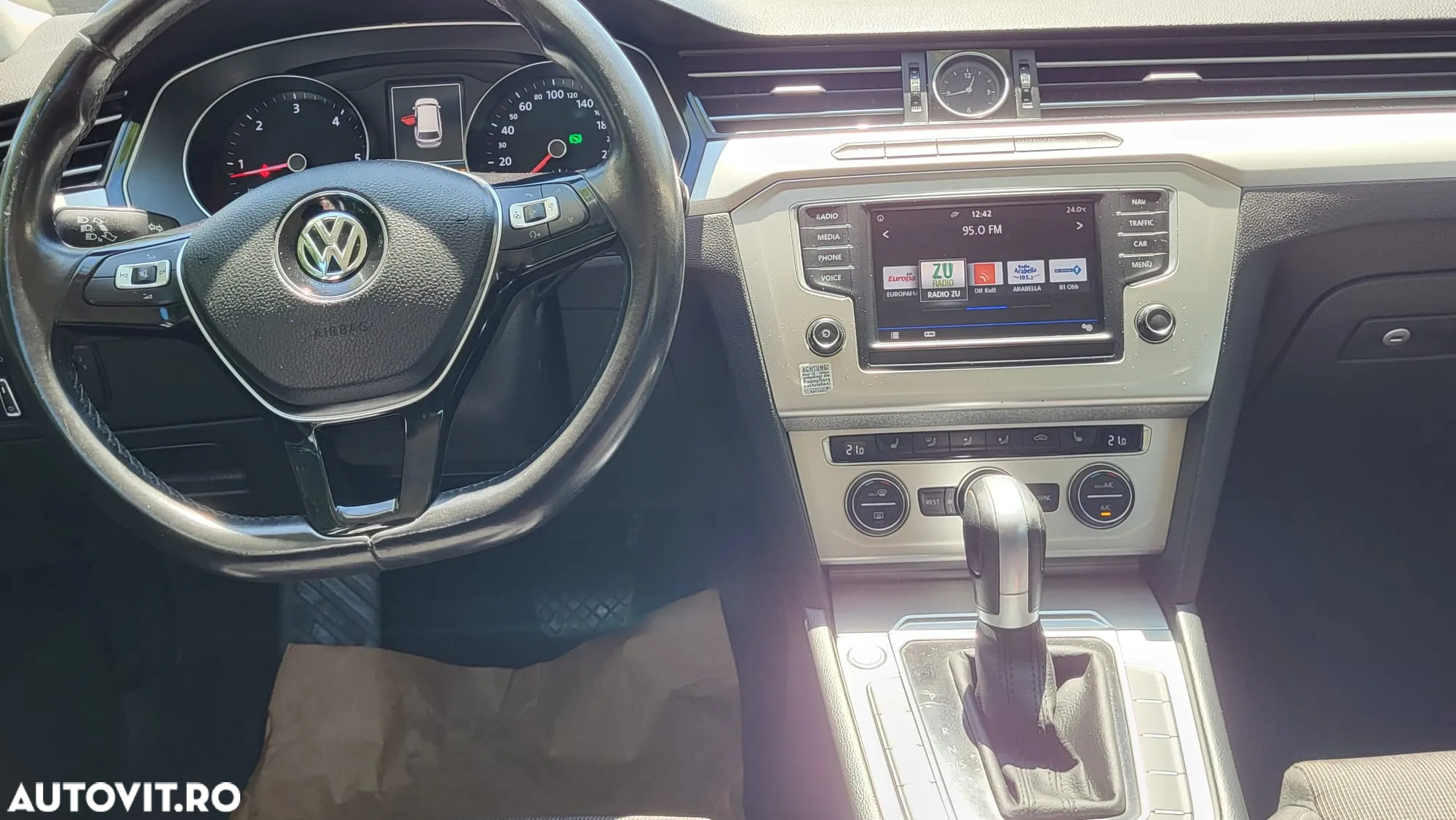 Volkswagen Passat - 6