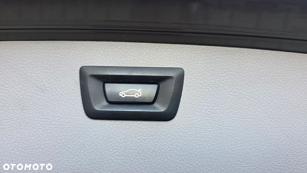 BMW Seria 3 320i Modern Line - 18