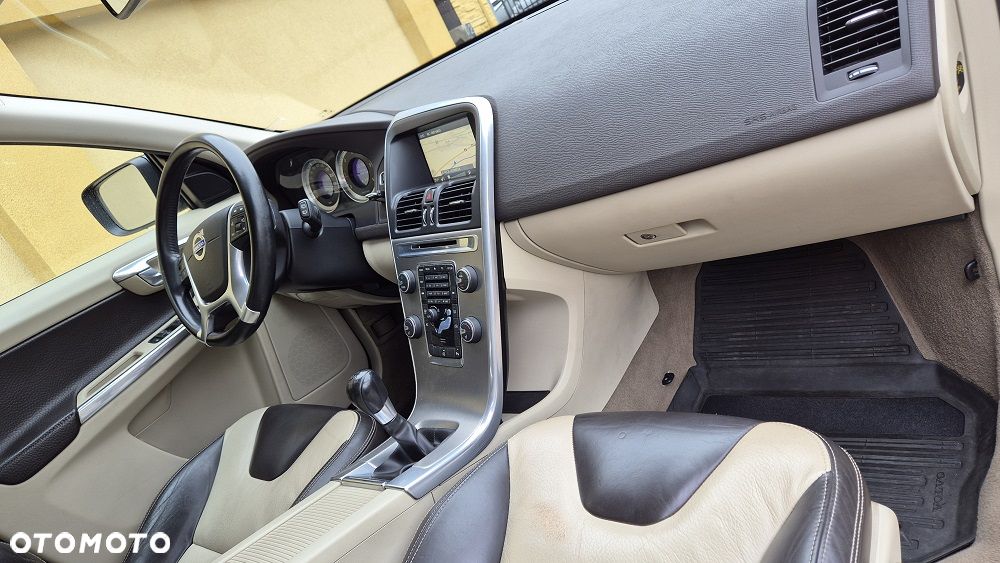 Volvo XC 60 D3 R-Design - 7