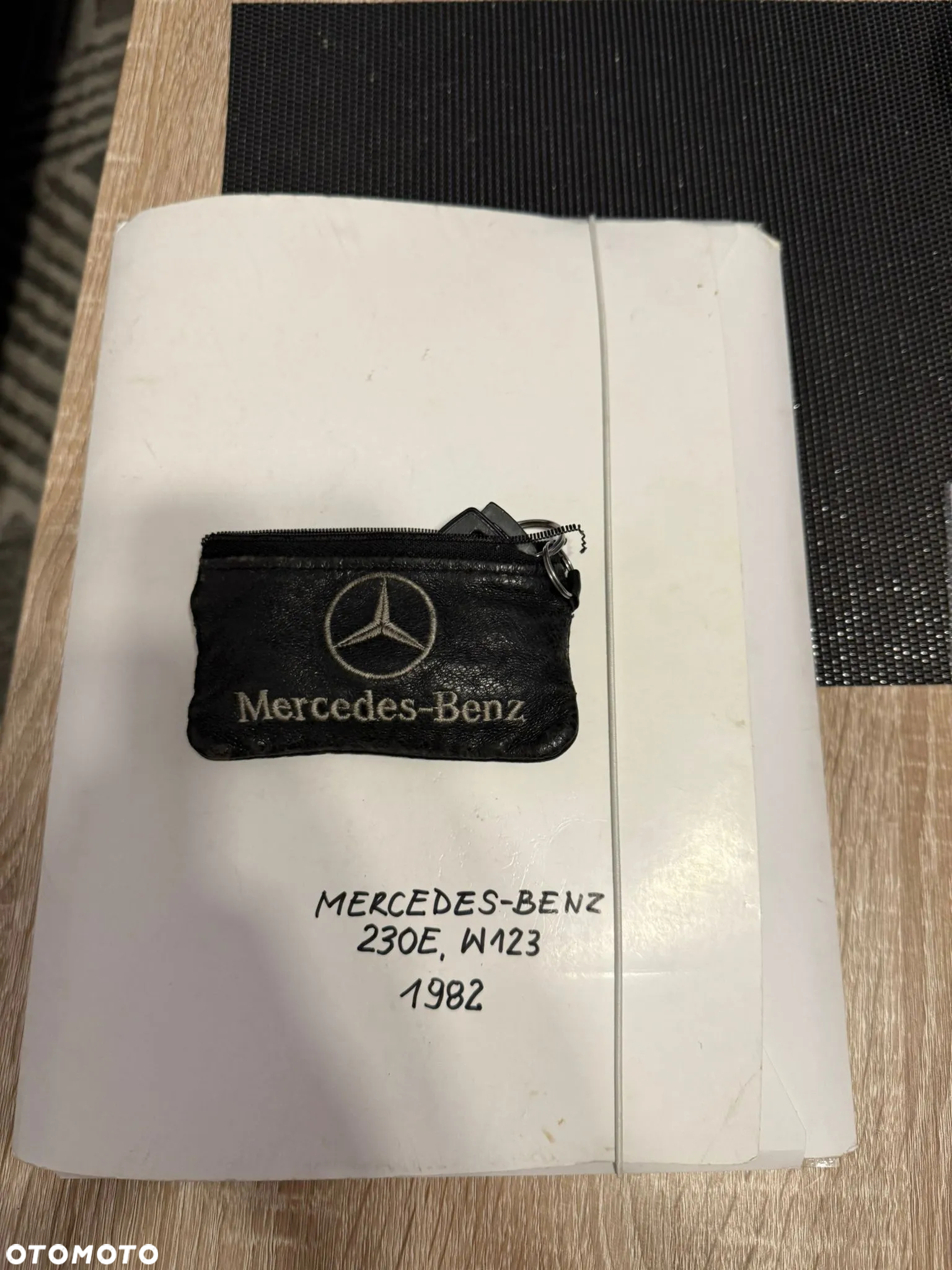 Mercedes-Benz W123 - 36
