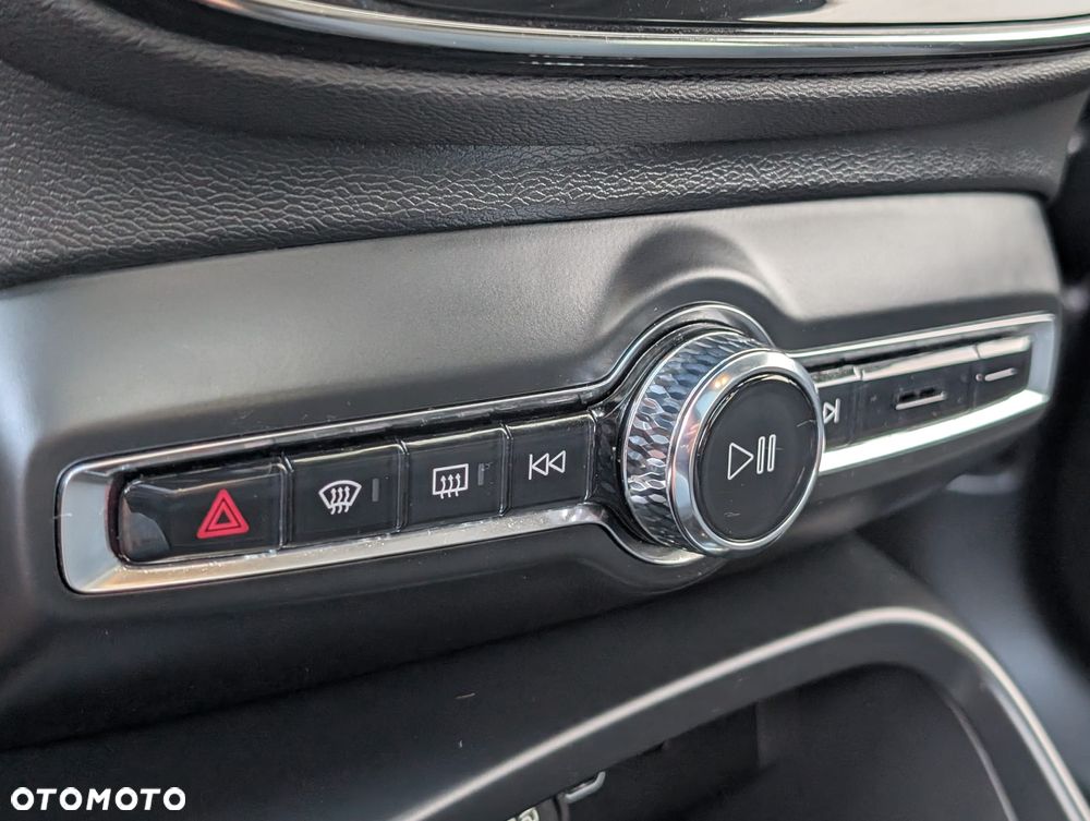 Volvo C40 Recharge 82 kWh Twin Motor Ultimate - 26