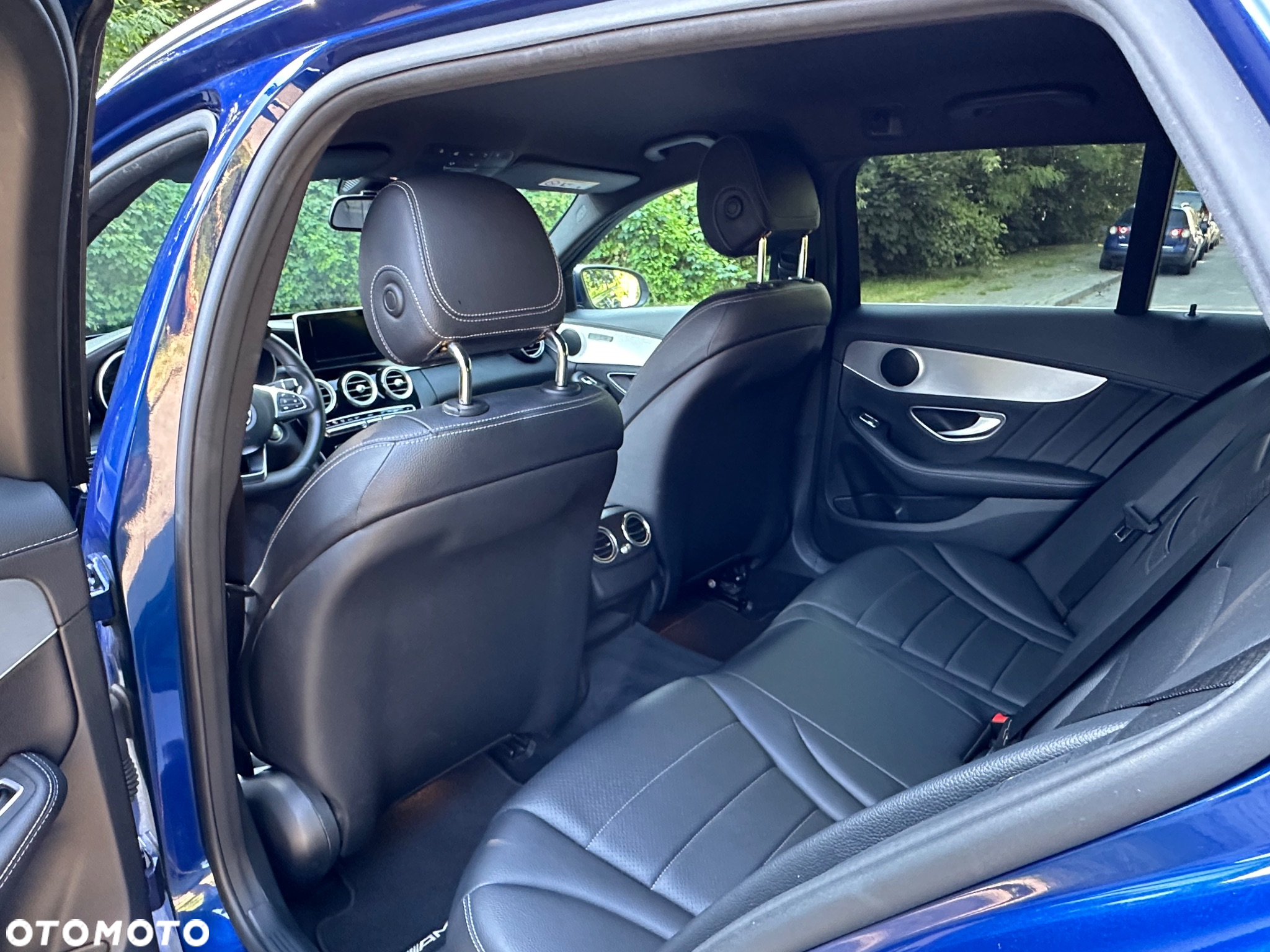 Mercedes-Benz Klasa C 200 4-Matic 9G-TRONIC - 27