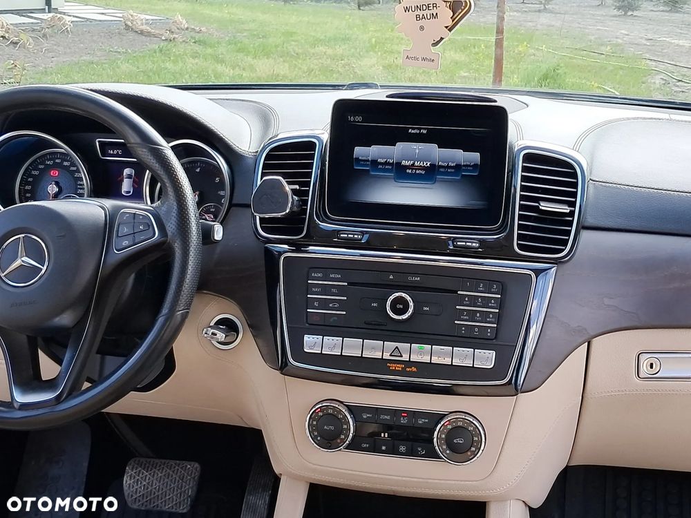 Mercedes-Benz GLE 350 d 4-Matic - 16