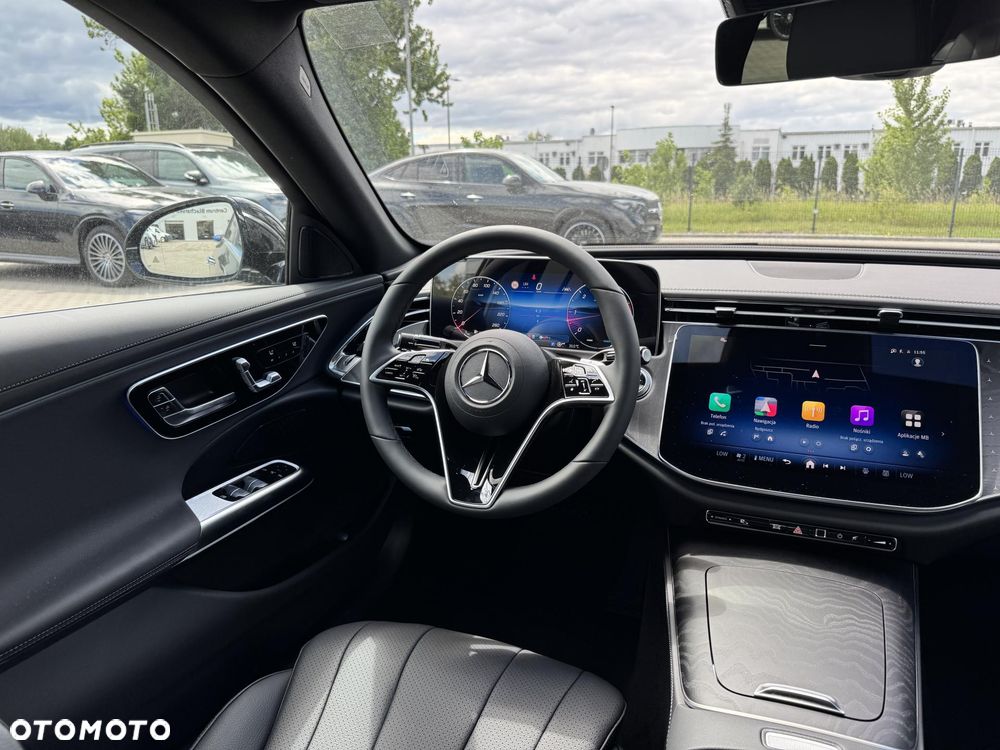 Mercedes-Benz Klasa E 220 d mHEV 4-Matic Exclusive 9G-Tronic - 16