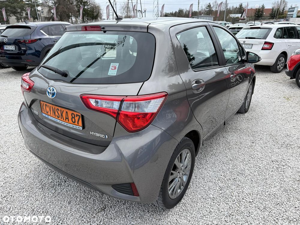 Toyota Yaris Hybrid 100 Active EU6 - 6