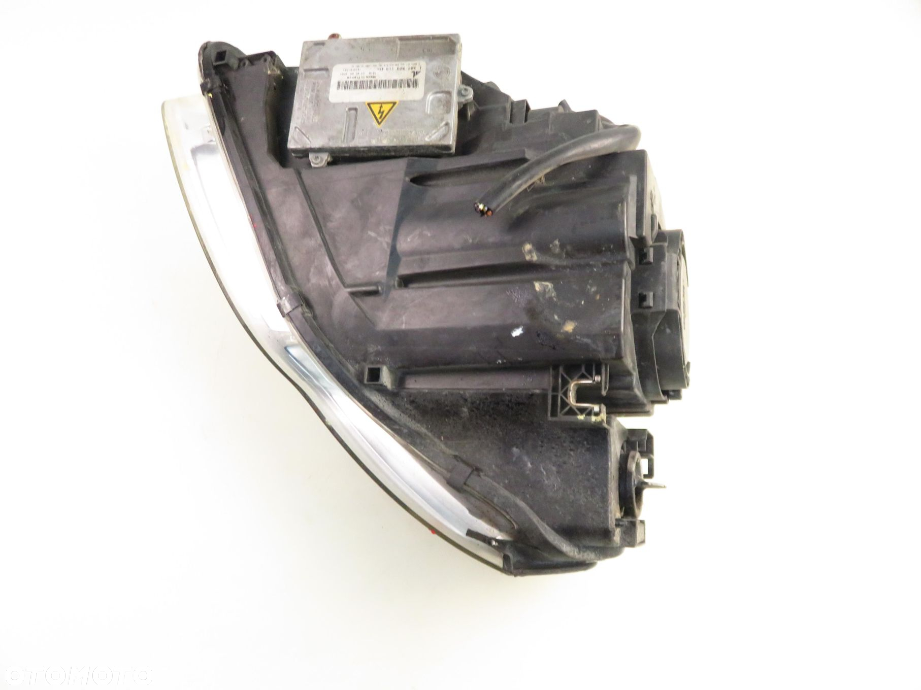 LAMPA PRAWA PRZEDNIA AUDI A4 B7  XENON 8E0941004AM - 4