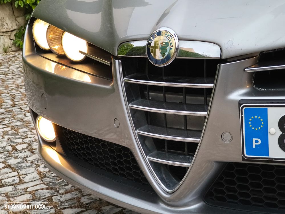 Alfa Romeo 159 1.9 JTDM 16V Q-Tronic TI - 12