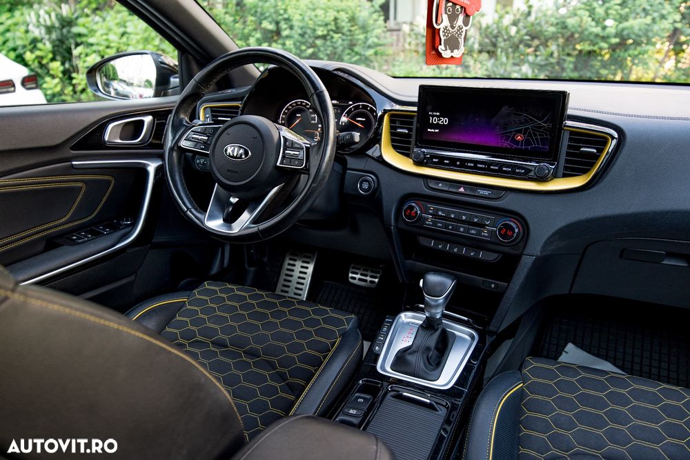 Kia XCeed 1.4 T-GDI 7DCT Style+ - 32