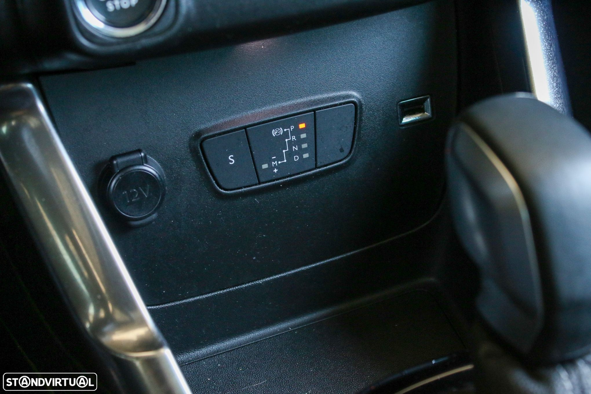 Citroën C3 Aircross 1.2 PureTech Shine Pack EAT6 - 32