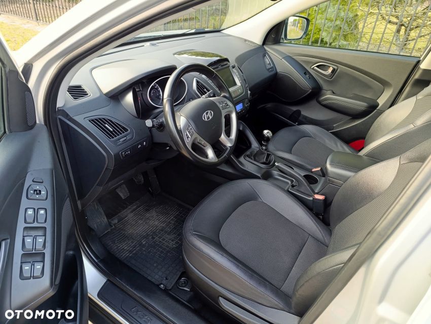 Hyundai ix35 1.7 CRDi 2WD Fifa World Cup Edition - 7