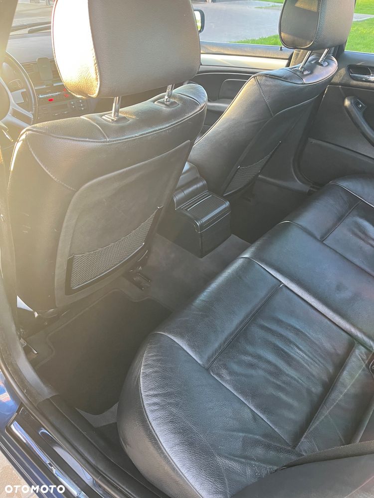 BMW Seria 3 320i - 8