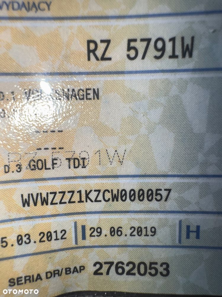 Volkswagen Golf 1.6 TDI BlueMot Comfortline - 2