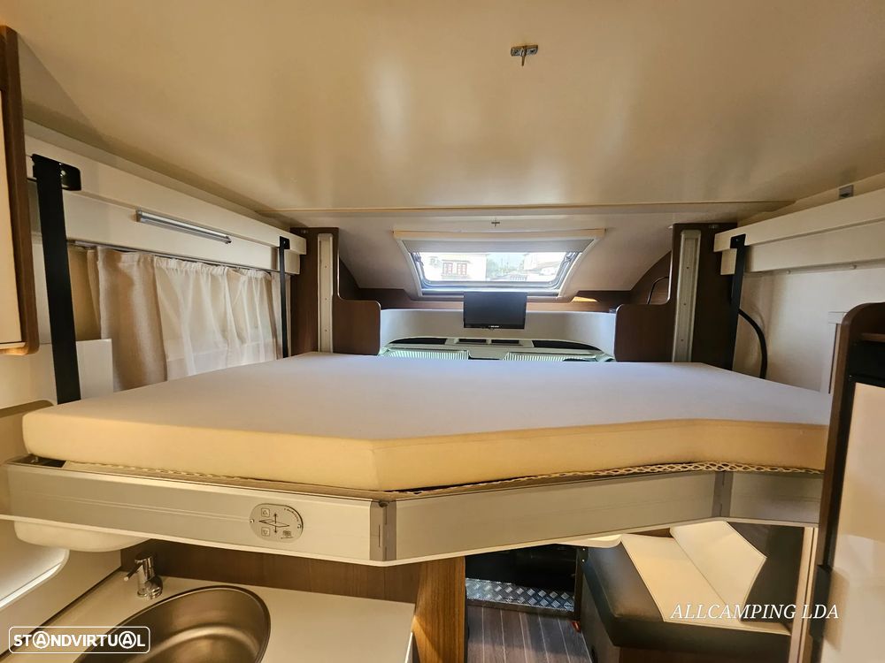 CI International Manoa CAMA CENTRAL + BASCULANTE 5 LUGARES - 51