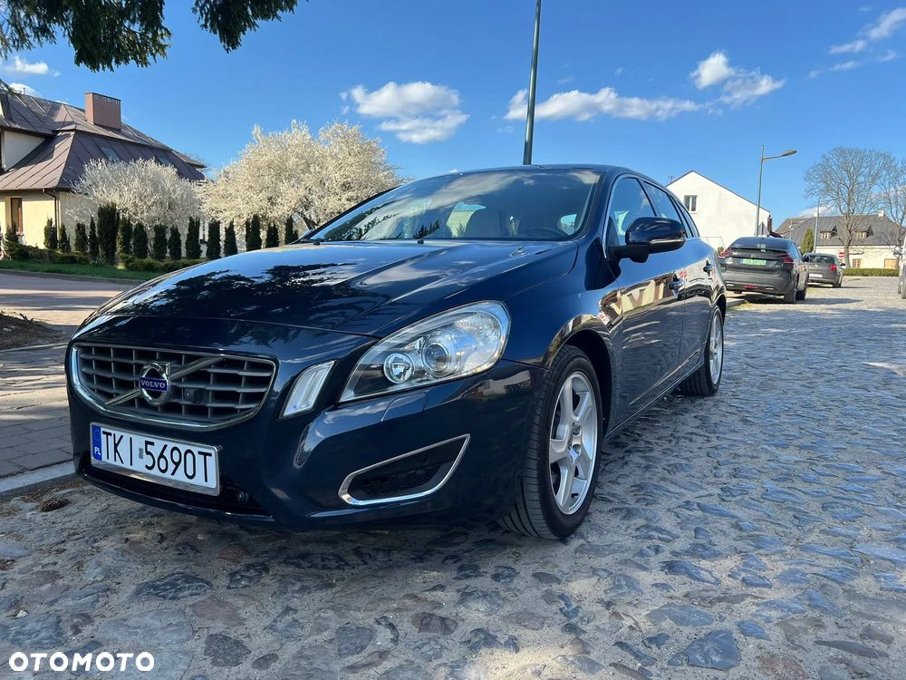 Volvo V60 T4 Summum - 11