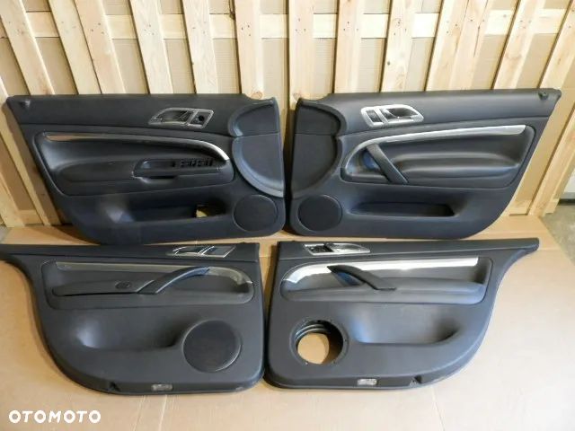 TAPICERKA BOCZKI BOCZEK DRZWI KOMPLET SKÓRA ŁADNE SKODA SUPERB  2001-2008 SEDAN EUROPA STAN BDB - 1