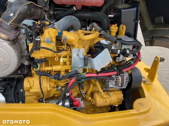 Caterpillar 907M - 16