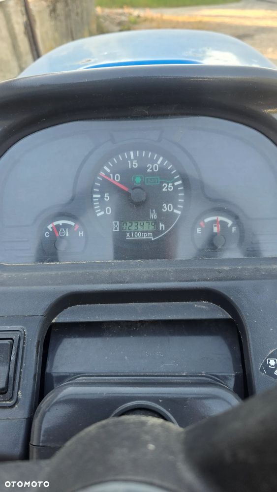 LS Traktor 48km Mtron - 12