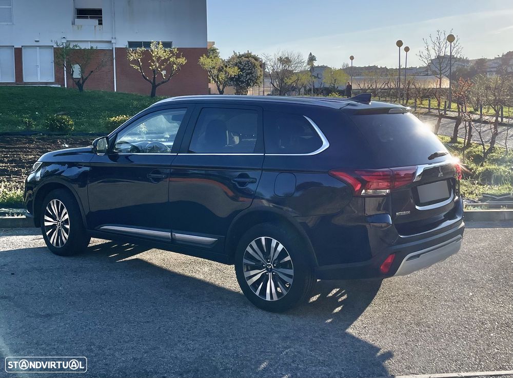 Mitsubishi Outlander 2.0 2WD CVT Active+ - 3