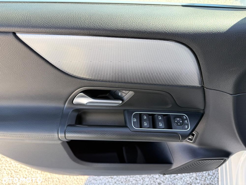 Mercedes-Benz Klasa B 180 d 7G-DCT - 26