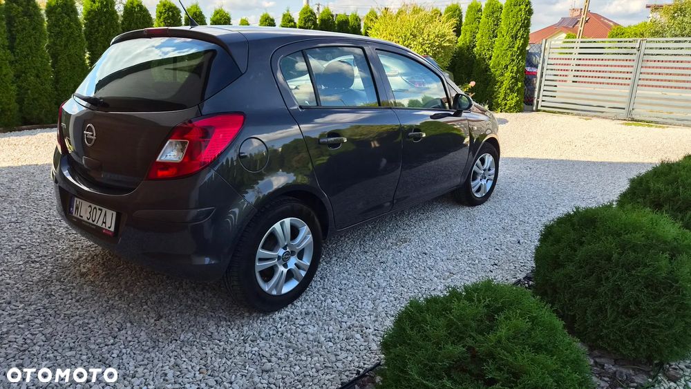 Opel Corsa 1.2 16V Enjoy - 11