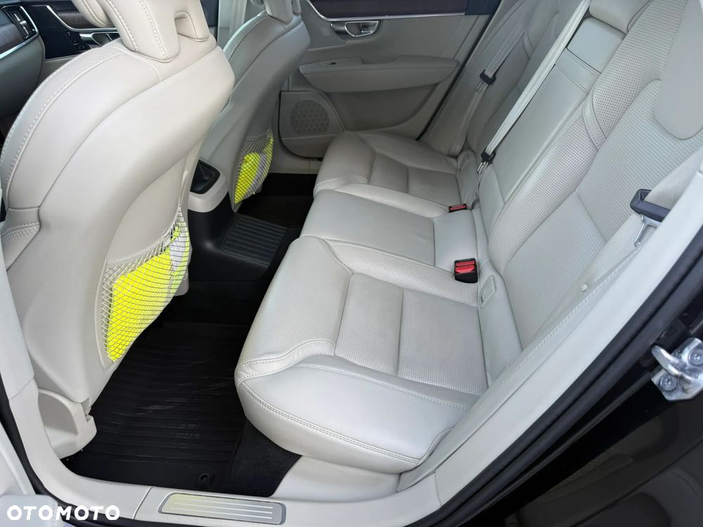 Volvo S90 T8 AWD Plug-In Hybrid Inscription - 9