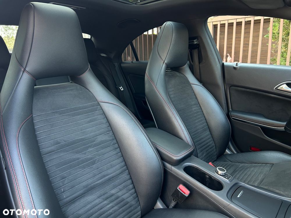 Mercedes-Benz CLA 200 7G-DCT AMG Line - 19