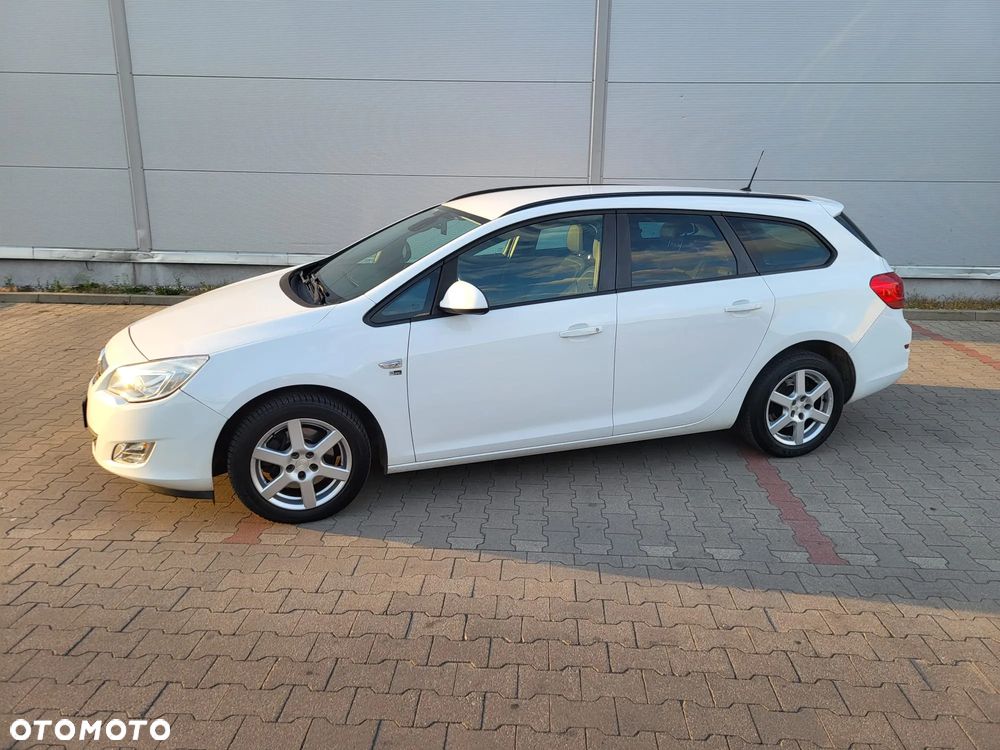 Opel Astra - 2