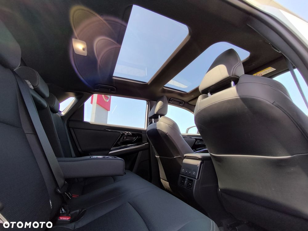 Subaru Solterra 71.4kWh Platinum Plus - 6