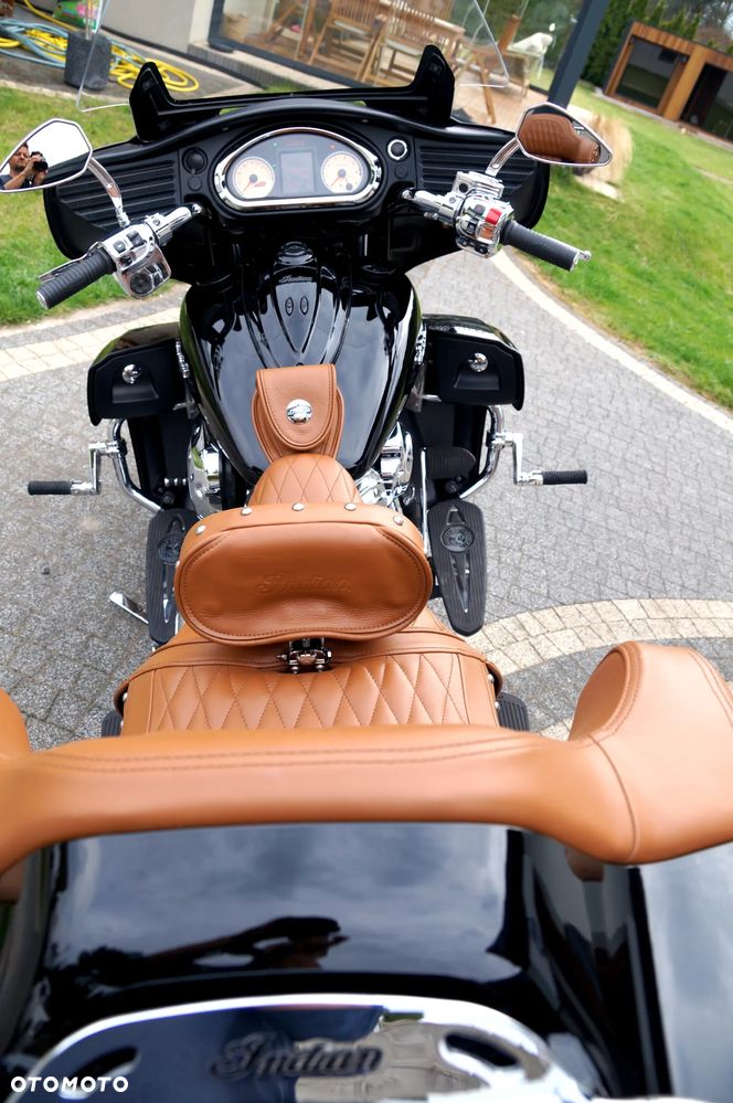 Indian Roadmaster - 25