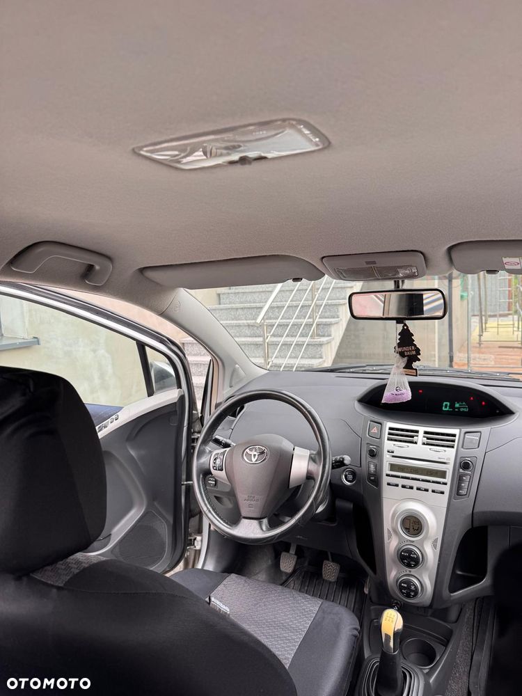 Toyota Yaris 1.3 Luna - 6