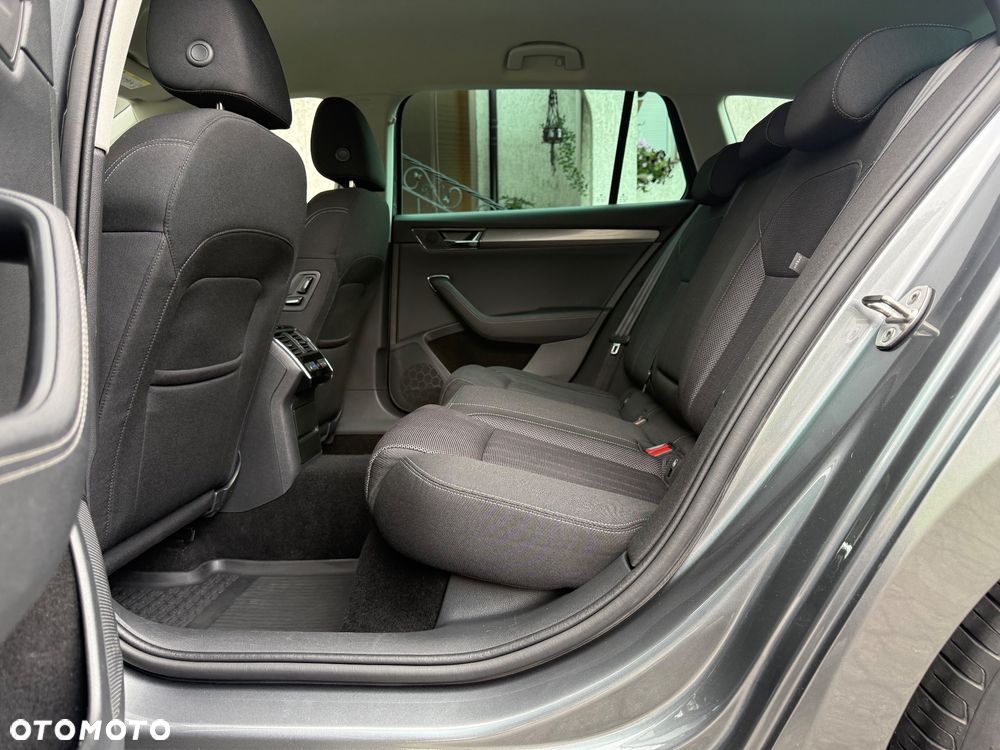 Skoda Superb 2.0 TSI Style DSG - 20