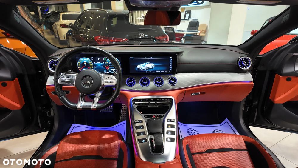 Mercedes-Benz AMG GT 63 4Matic+ Coupe Speedshift MCT 9G - 32