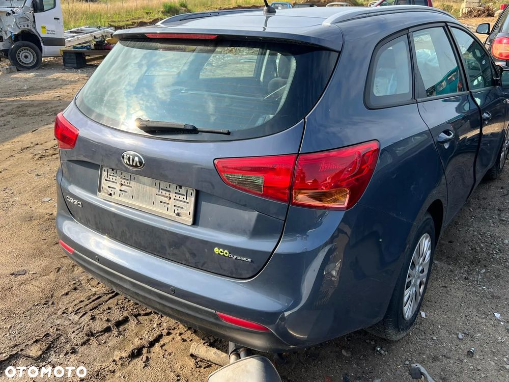 Kia Ceed II kombi (D7) części zderzak klapa błotnik lampa drzwi fotele maska - 3