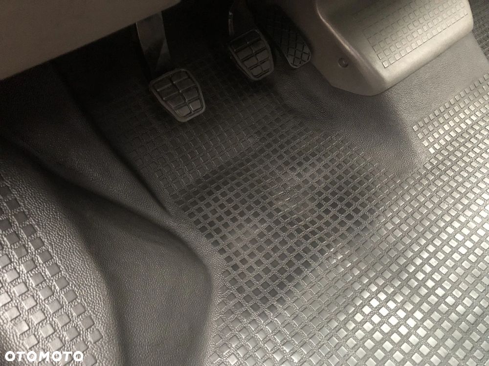 Volkswagen Transporter T4 LONG 2.4 Diesel * Gwarancja przebiegu 144 tys. km * - 28