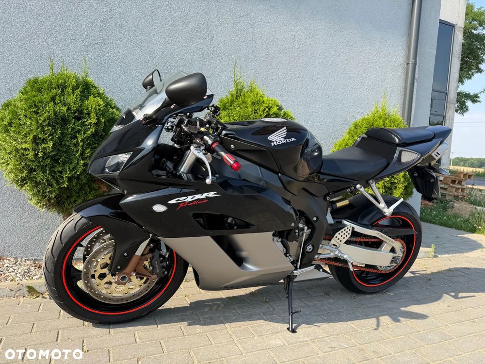Honda CBR - 6