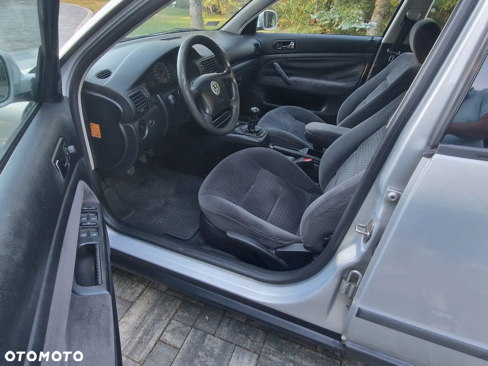 Volkswagen Passat - 7