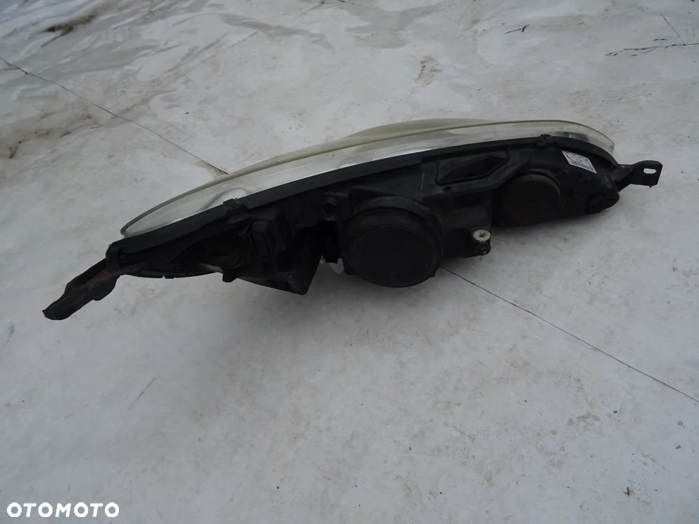 Peugeot 407 lampa lewy przód lewa przednia przedni reflektor xenon - 4